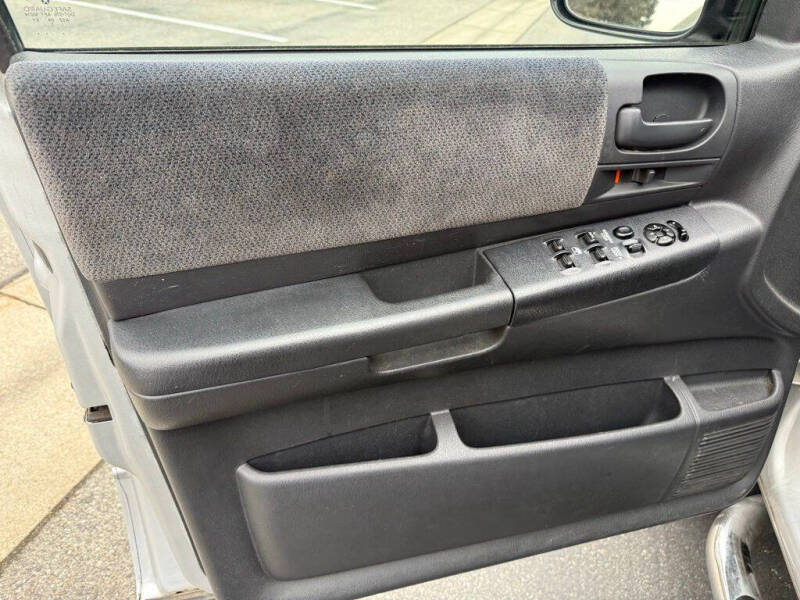 2004 Dodge Dakota SLT