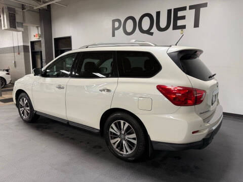 2017 Nissan Pathfinder SL
