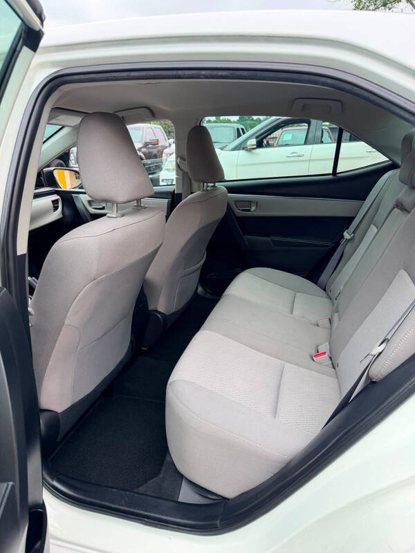 2015 Toyota Corolla LE