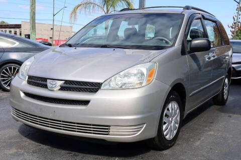 2004 Toyota Sienna