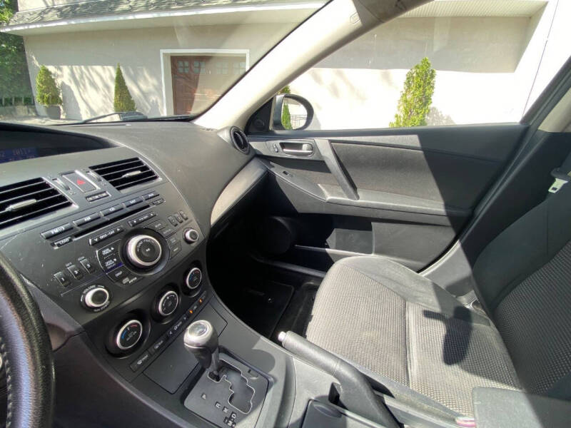 2013 Mazda MAZDA3 i Touring