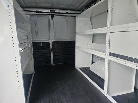 2025 Chevrolet Express 2500