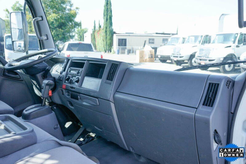 2019 Isuzu NRR