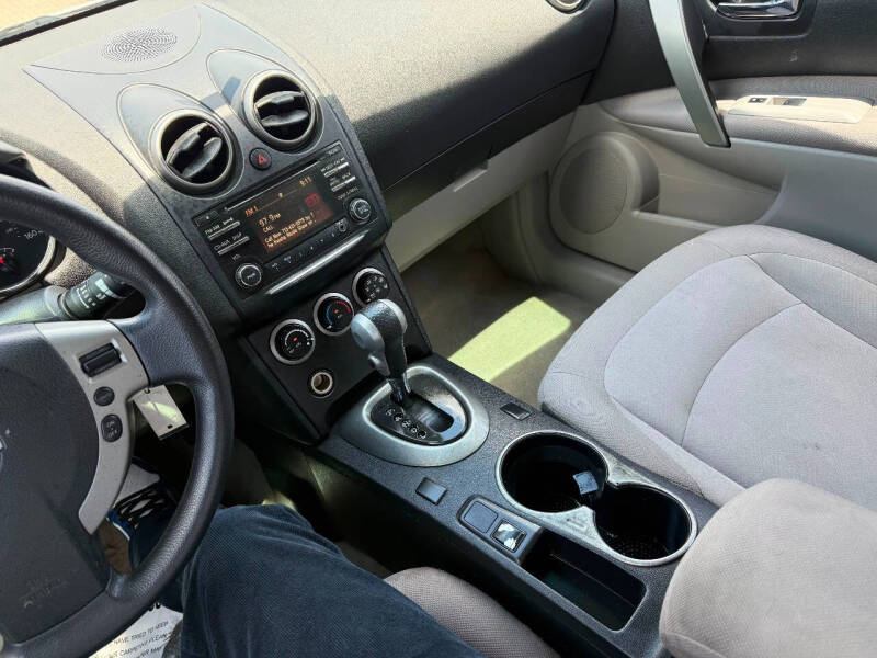 2013 Nissan Rogue SV