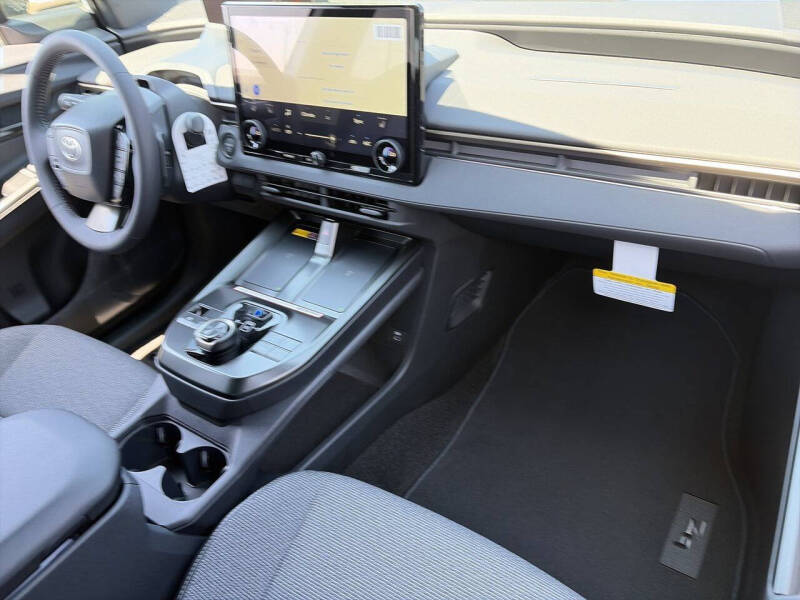 2026 Toyota bZ XLE Plus