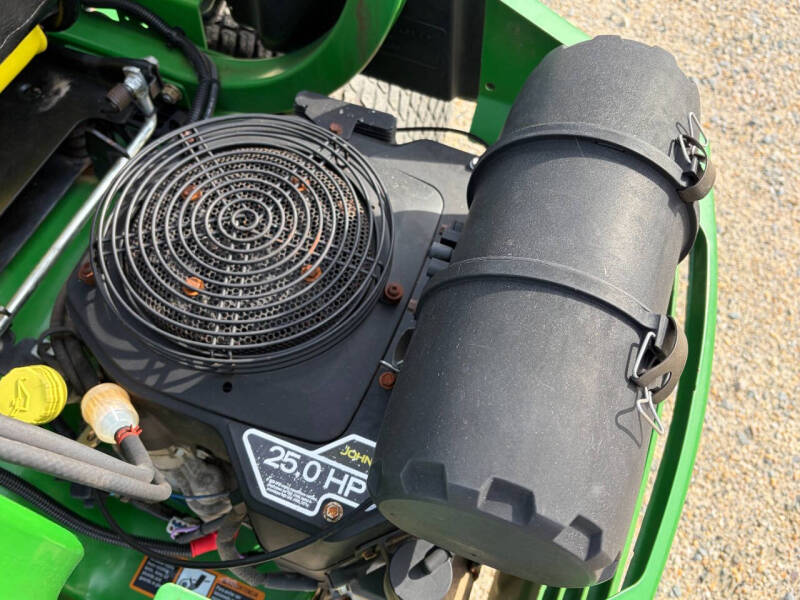 2015 John Deere Z915B