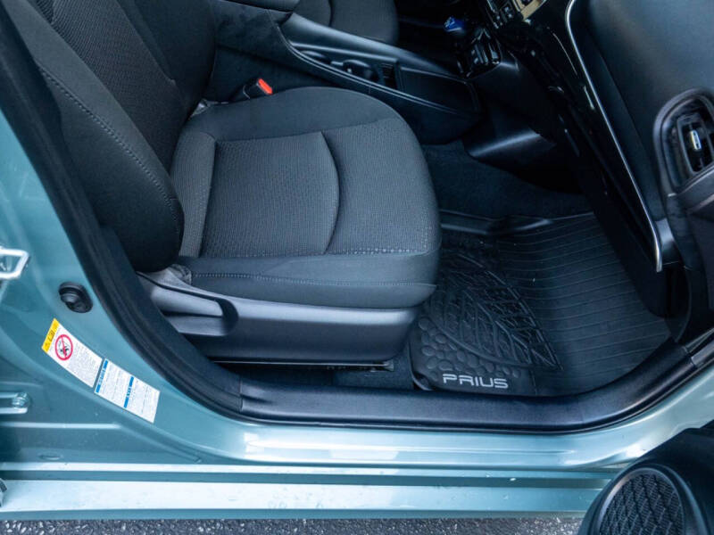 2020 Toyota Prius LE AWD-e