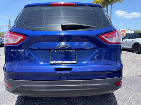 2016 Ford Escape S