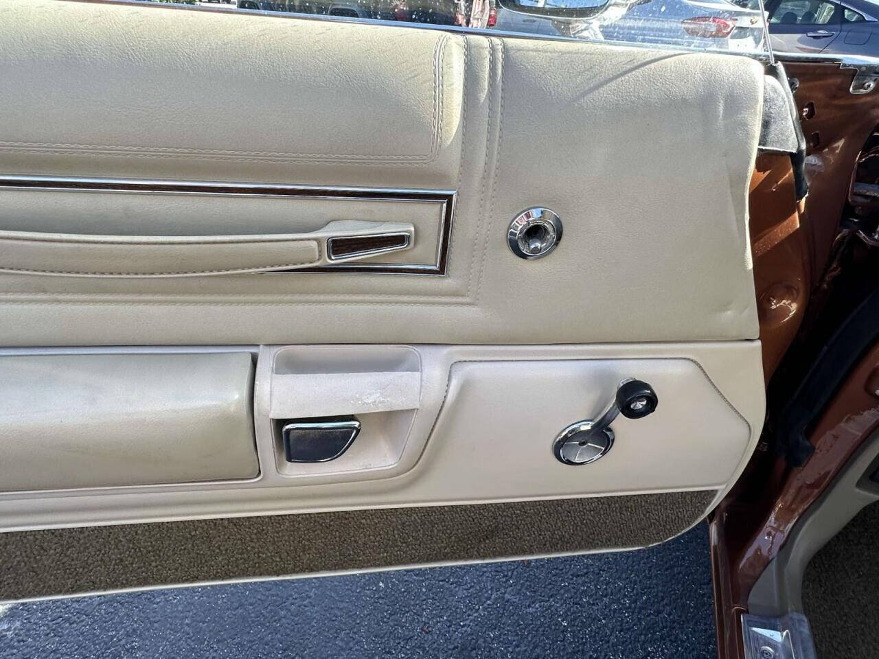 1977 Chrysler New Yorker  - $15,250