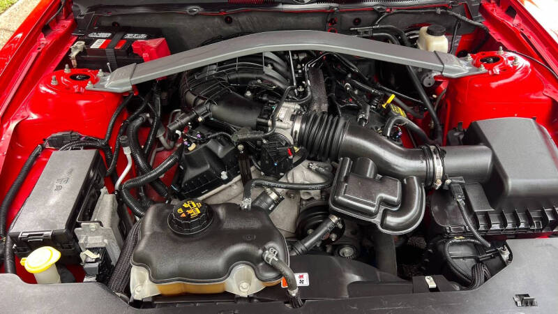 2012 Ford Mustang V6