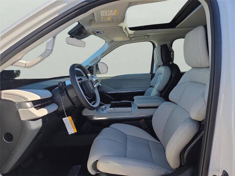 2025 Lincoln Navigator L Reserve