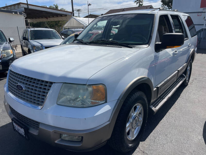 2004 Ford Expedition for sale at CARZ LLC in Encinitas CA