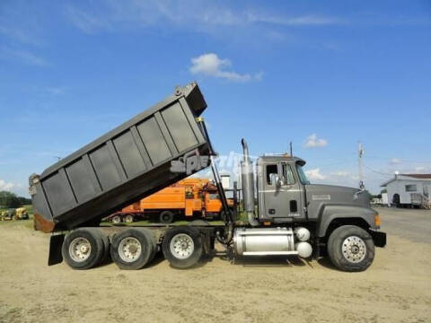 1998 Mack CH613