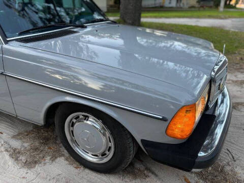 1983 Mercedes-Benz 240D