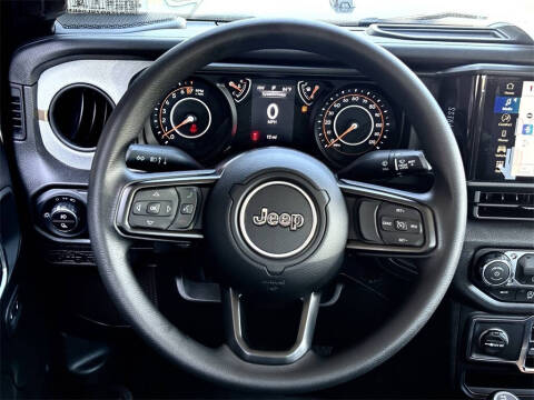 2025 Jeep Gladiator Sport