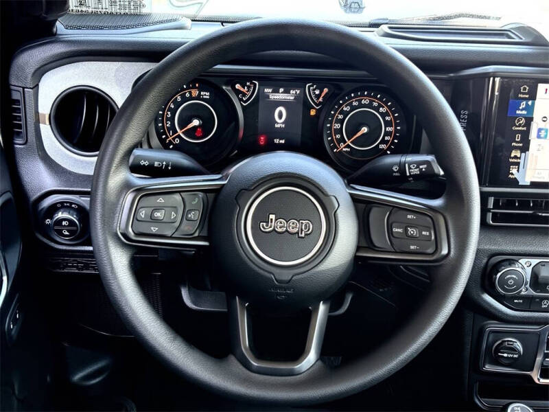 2025 Jeep Gladiator Sport