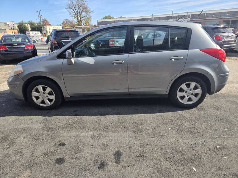 2009 Nissan Versa 1.8 SL