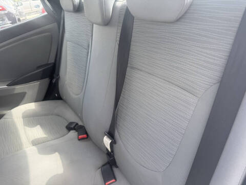 2015 Hyundai Accent GLS