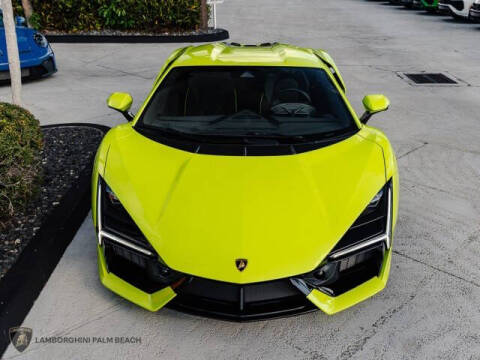 2025 Lamborghini Revuelto