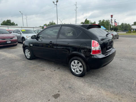 2010 Hyundai Accent Blue