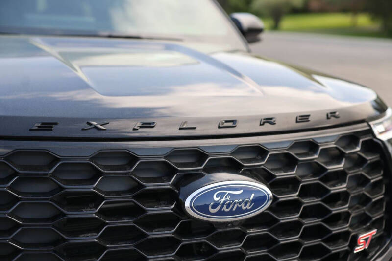 2025 Ford Explorer ST