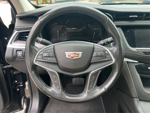 2018 Cadillac XT5 Premium Luxury