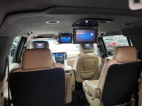 2018 Cadillac Escalade ESV Platinum