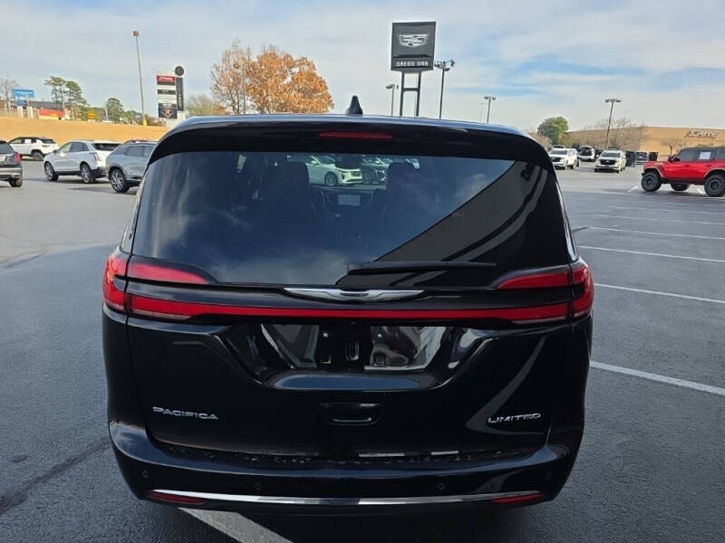 2024 Chrysler Pacifica Limited