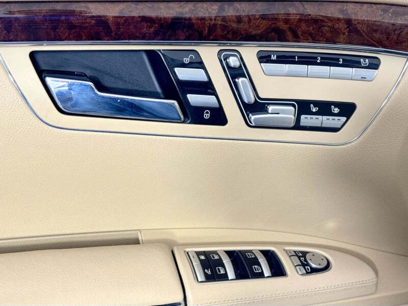 2013 Mercedes-Benz S-Class S 550