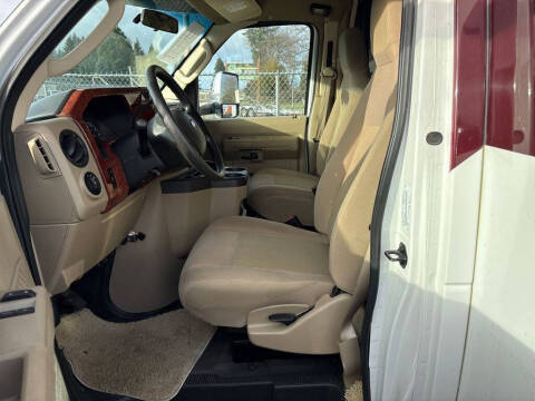 2012 Ford E-Series E-450 SD