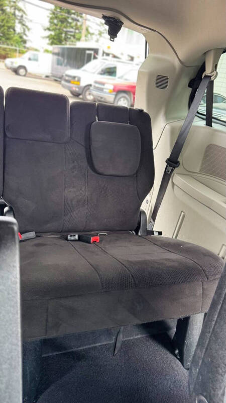 2012 Dodge Grand Caravan Crew