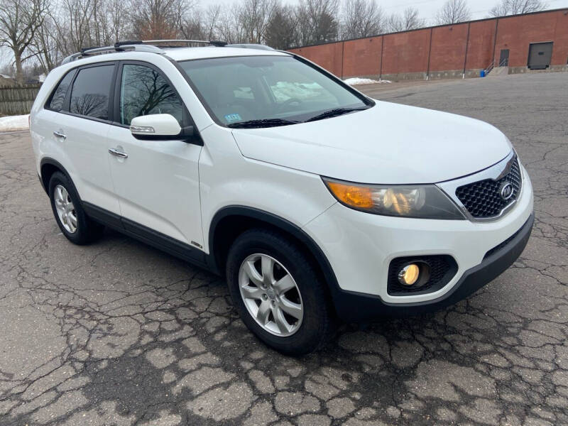 2012 Kia Sorento for sale at Das Auto LLC in Hartford CT