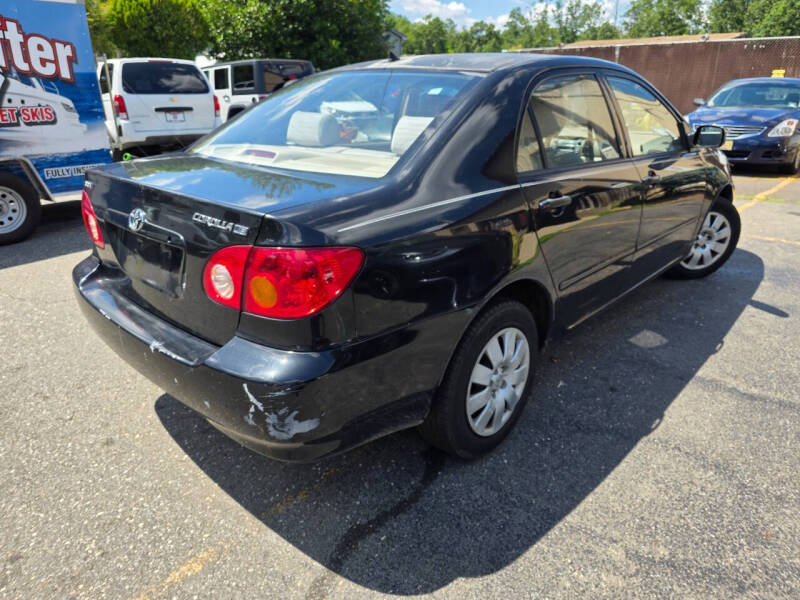2004 Toyota Corolla LE