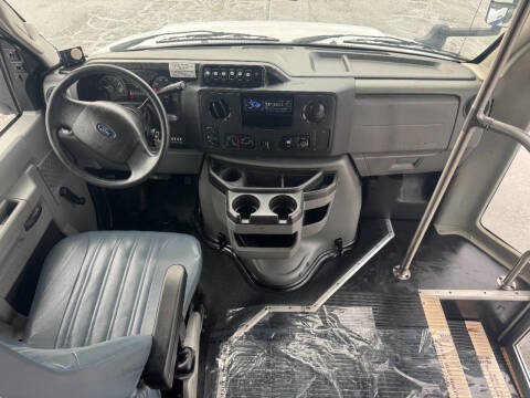 2014 Ford E-350