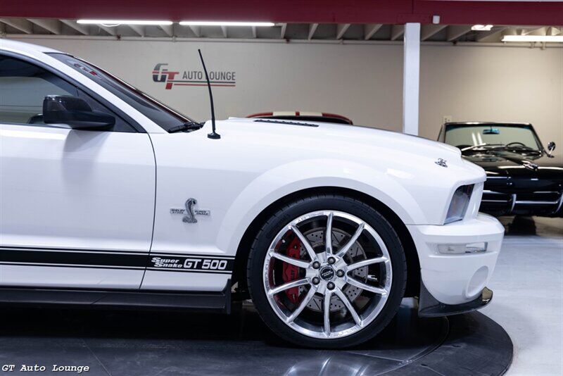 2007 Ford Shelby GT500 12