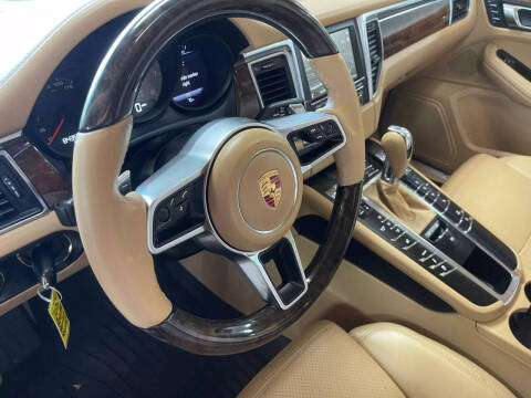 2015 Porsche Macan S