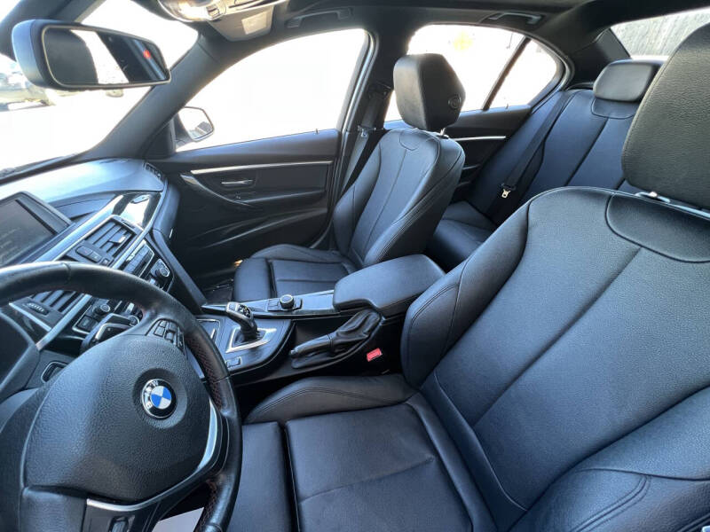 2018 BMW 3 Series 330i