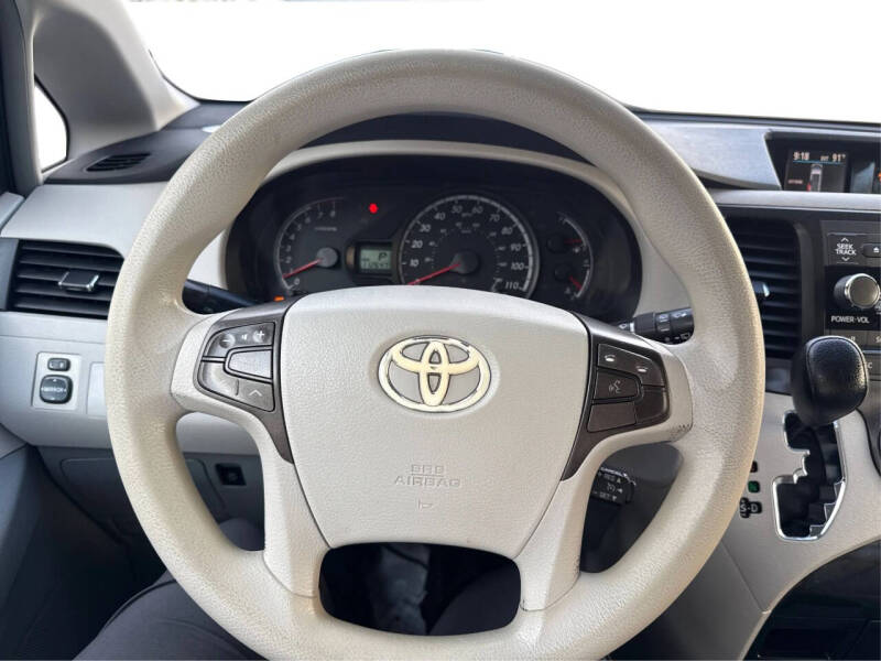 2011 Toyota Sienna
