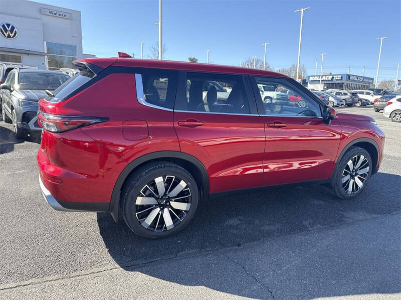 2025 Mitsubishi Outlander SE