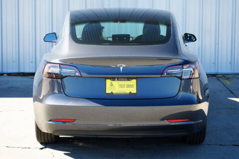 2020 Tesla Model 3 Standard Range Plus