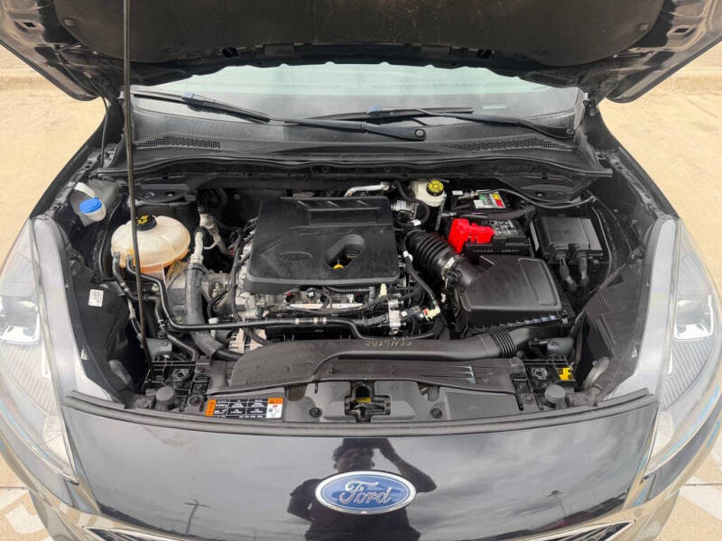 2020 Ford Escape SE