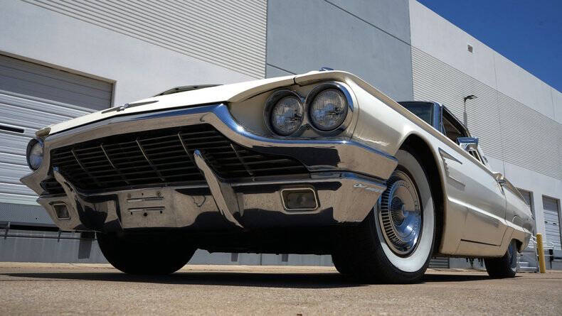 1965 Ford Thunderbird