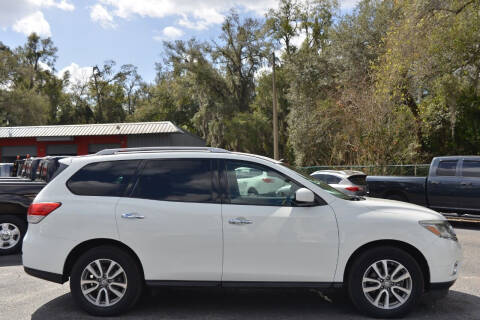 2016 Nissan Pathfinder SV