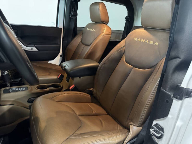 2014 Jeep Wrangler Sahara