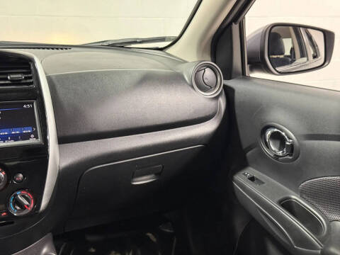 2019 Nissan Versa SV