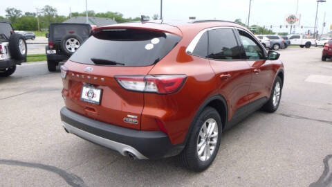 2020 Ford Escape SE