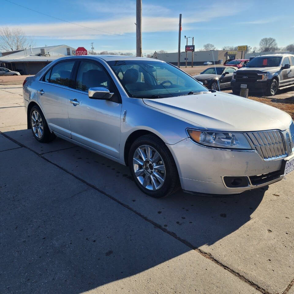 2010 Lincoln MKZ for sale at Dakota Auto Inc in Dakota City, NE