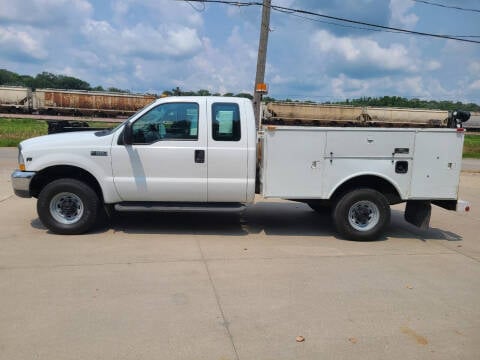 2002 Ford F-350 Super Duty for sale at J & J Auto Sales in Sioux City IA