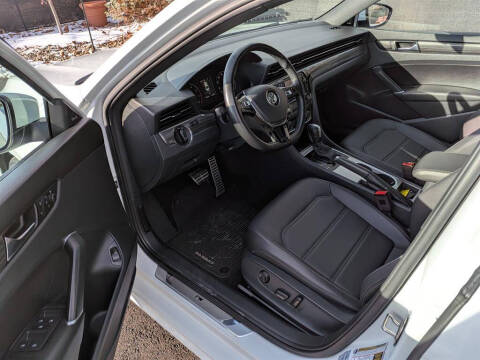 2021 Volkswagen Passat R-Line