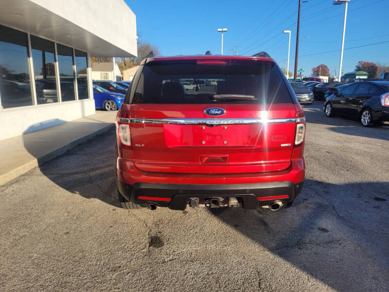 2014 Ford Explorer XLT photo 5